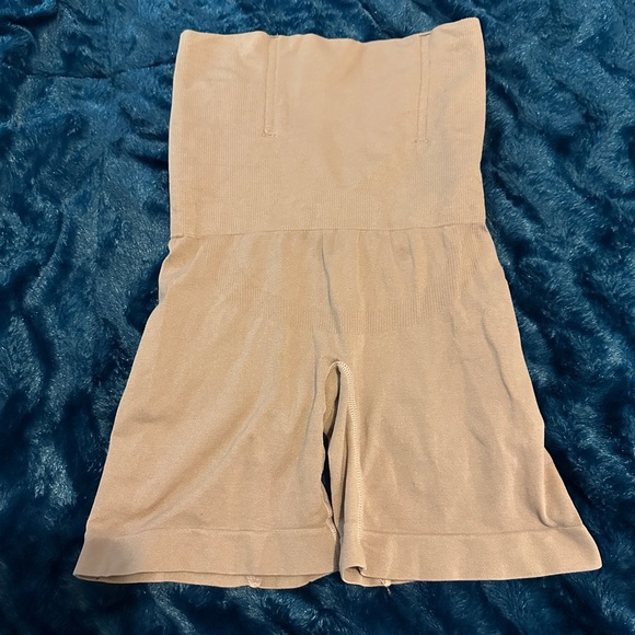 Lingerie shape wear - Picture 4 of 4